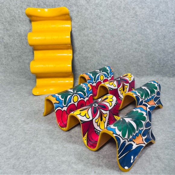 Taco Holder TACO Every Day is Taco Day Multicolor Set of 4 Dinner Serve Ware - Picture 4 of 8